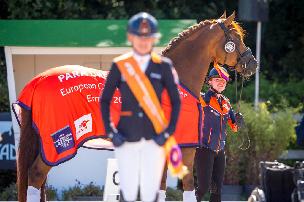 Rixt van der Horst wint goud op EK paradressuur Ermelo 2025